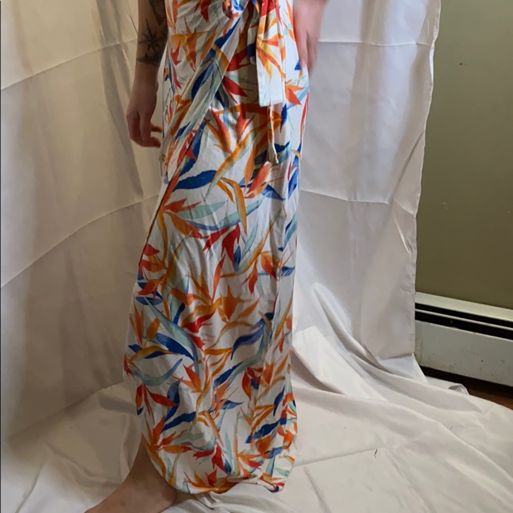 Dress - Picture 2 of 5